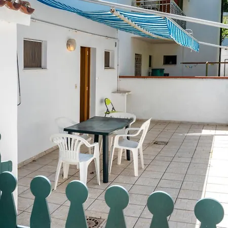 M377 - Marcelli, Bilocale Con Corte Esterna E Posto Auto