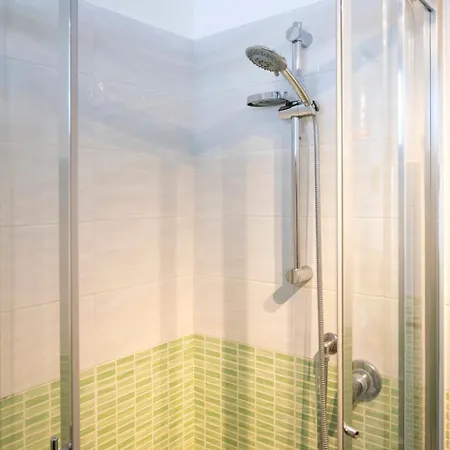 M377 - Marcelli, Bilocale Con Corte Esterna E Posto Auto Apartman Marcelli