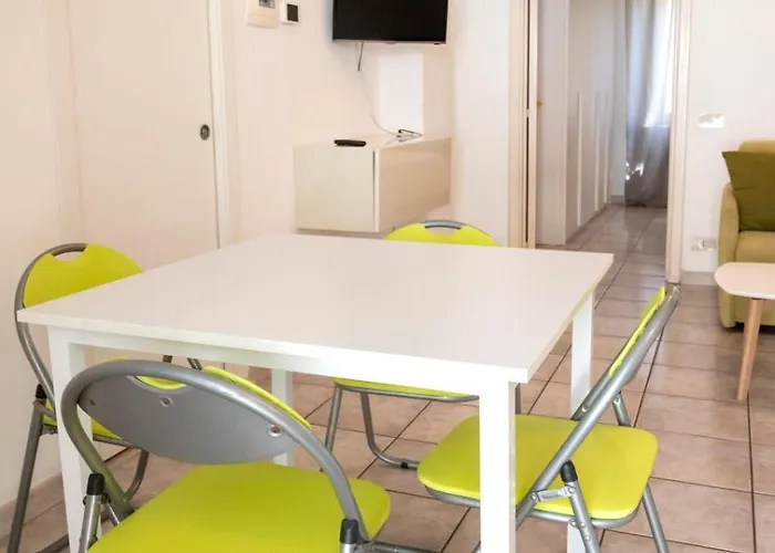 M377 - Marcelli, Bilocale Con Corte Esterna E Posto Auto * Marcelli